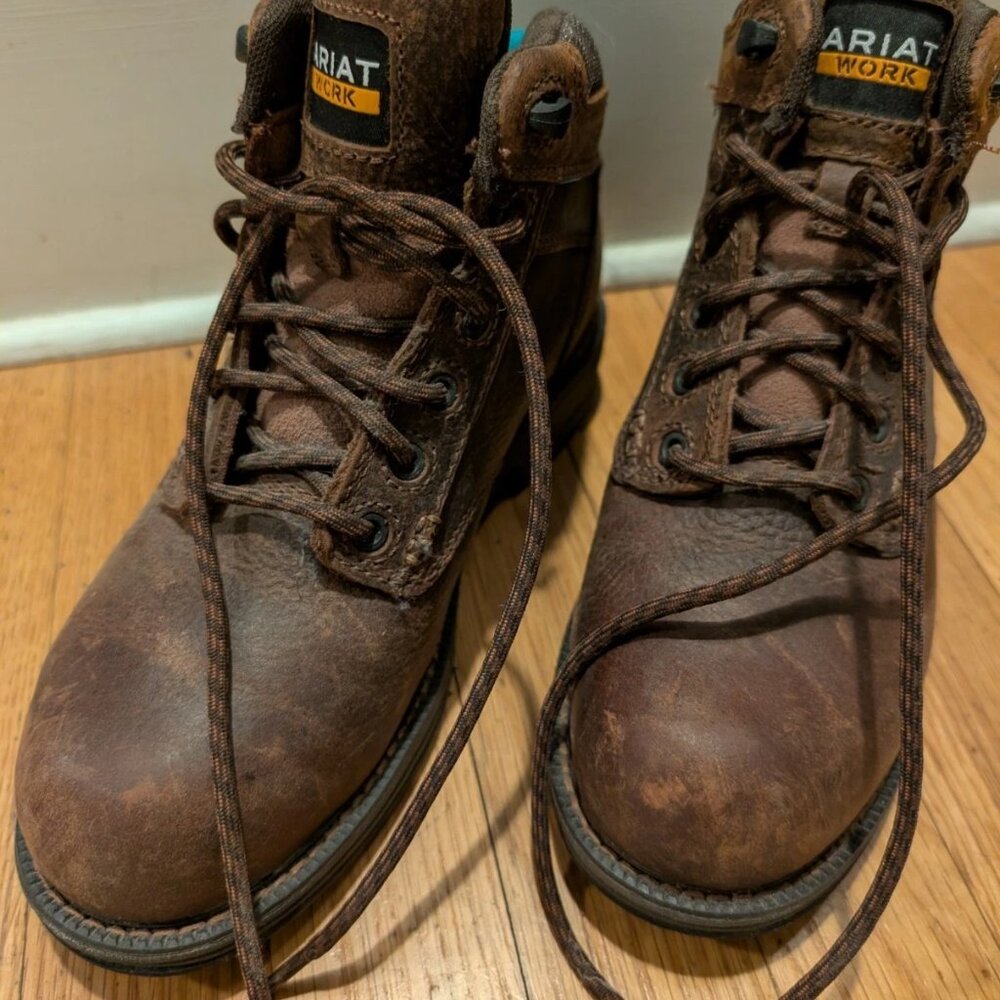 Womens Ariat composite toe work boots, size US 6.5 /EU 7 / UK 4, NEW with tags